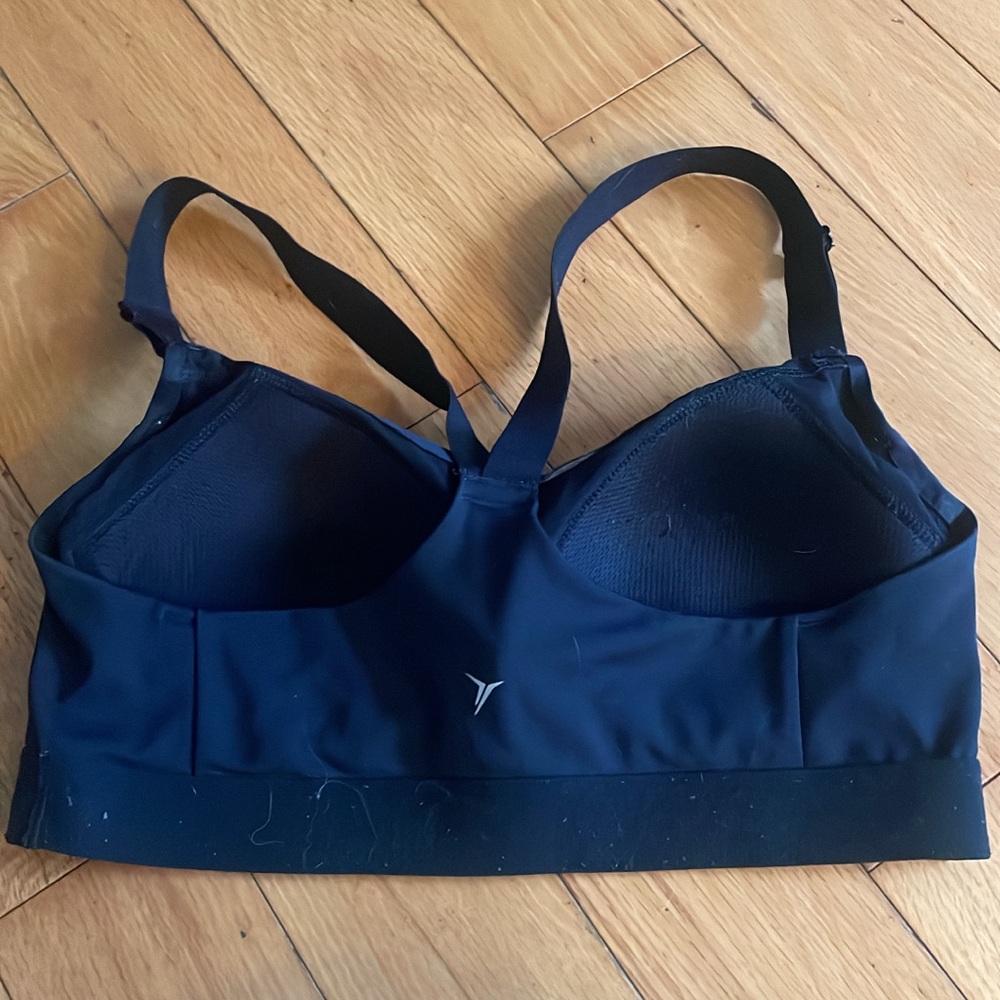 Sports bra - Picture 2 of 2